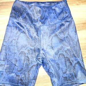 Navy & Black Snakeskin Print Athletic Gym Shorts Size XS NWOT Never Worn